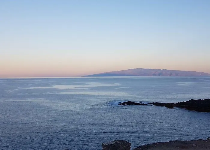 Tenerife Lizards - Duplex In The First Line * Callao Salvaje