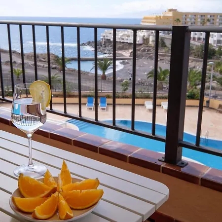 Tenerife Lizards - Duplex In The First Line * קיאו סלבאחה