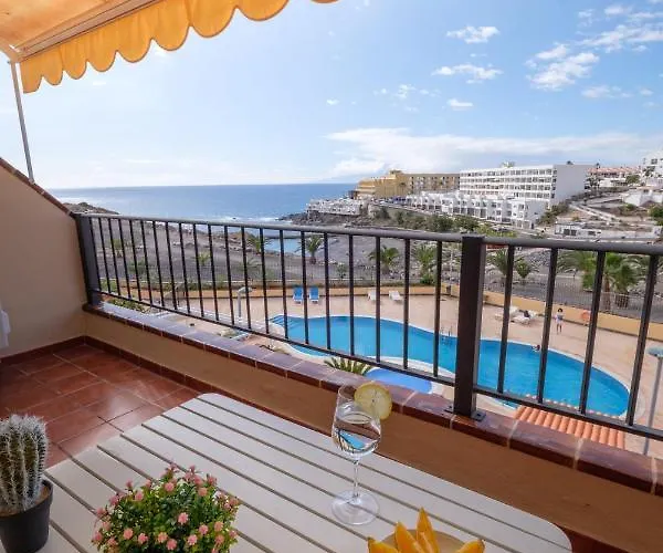 Tenerife Lizards - Duplex In The First Line *